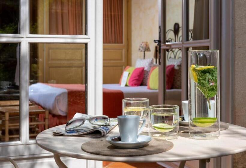 프레스티지 룸, Mas De L Oulivie