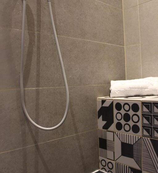 프레스티지 룸, Mas De L Oulivie