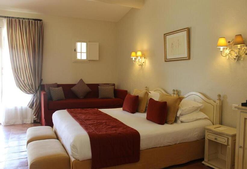 프레스티지 트리플 룸, Mas De L Oulivie