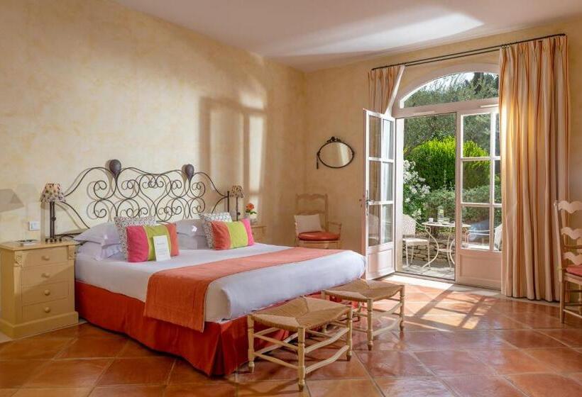 프레스티지 트리플 룸, Mas De L Oulivie