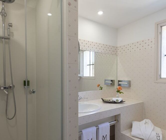 클래식 룸, Mas De L Oulivie