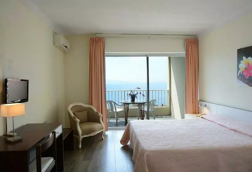 اتاق استاندارد با چشم‌انداز دریا, Sun Beach