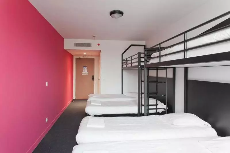 スタンダード４人部屋, Résidence Internationale De Paris
