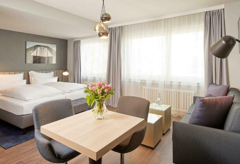 شقة غرفة واحدة, Lyskirchen