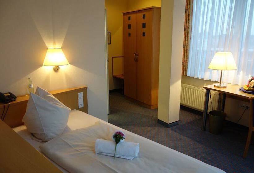 חדר סטנדרט יחיד, Plaza Hannover