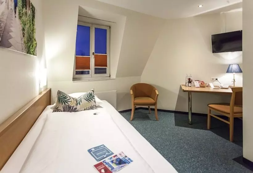 اتاق استاندارد یک نفره, Martas Hotel Allegra Berlin