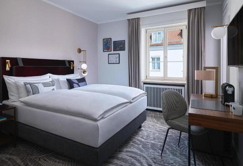 クラシックルーム, Elephant Weimar, Autograph Collection