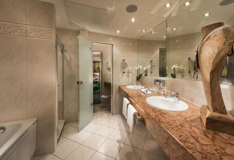 جناح, Kaiserhof Heringsdorf