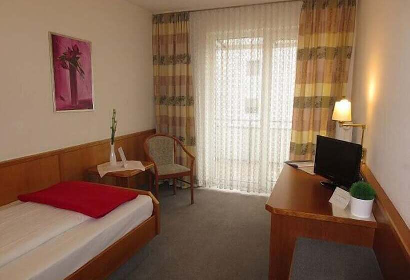 Quarto Estandar Individual com Sacada, Krone
