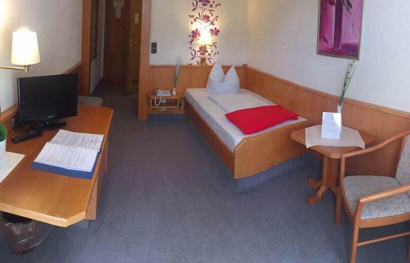 Quarto Estandar Individual, Krone