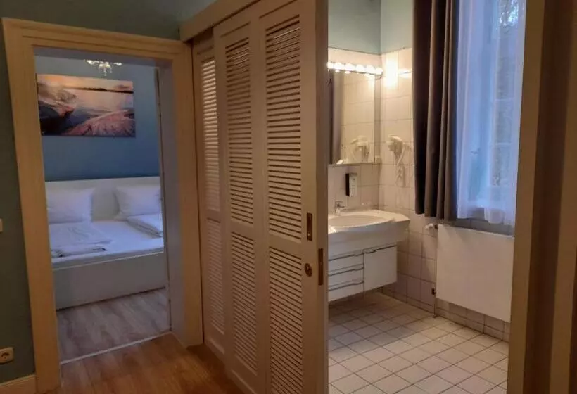 キングサイズベッドのスイートルーム, Pelli Hof Rendsburg By Tulip Inn