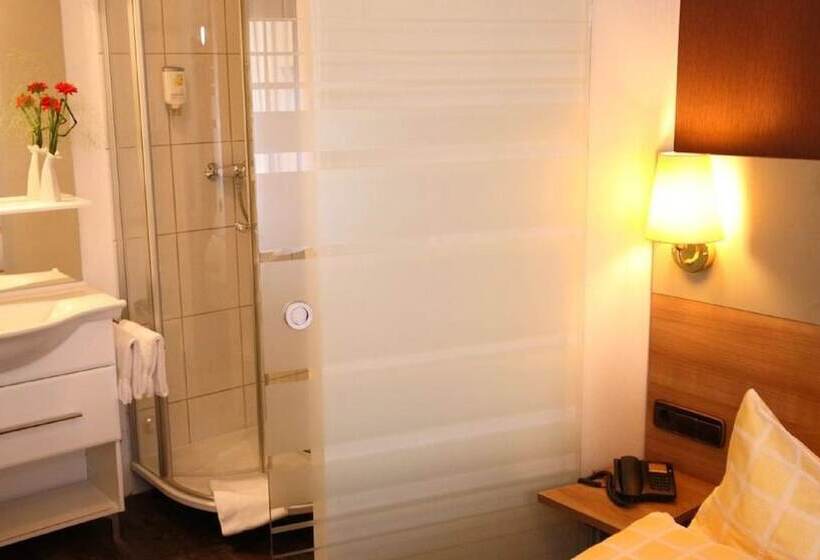 스탠다드 트리플 룸, Trip Inn Hotel Hamm