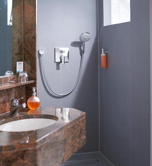 חדר סטנדרט, Goldener Karpfen Ohg