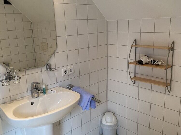 Номер Basic, Restaurant Rossle