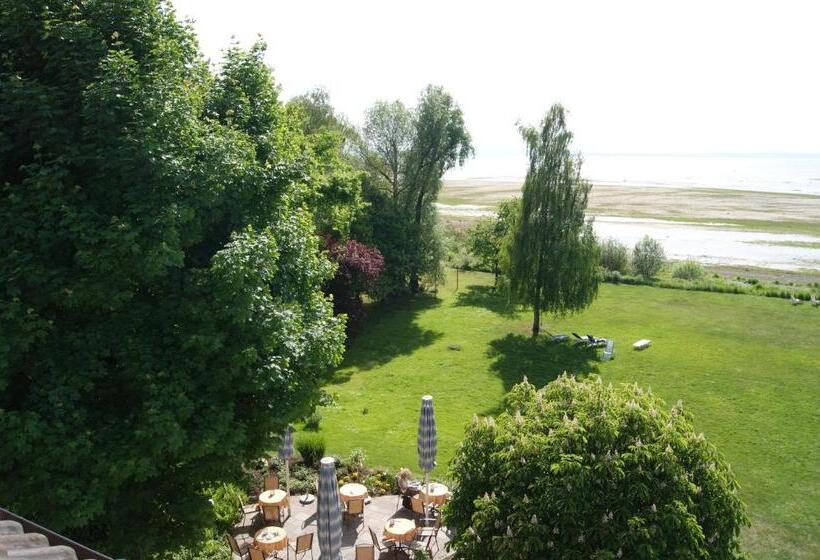 غرفة قياسية مطلّة علي البحر مزوَّدة بشُرفة, Restaurant Schwedi