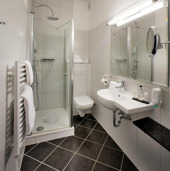 コンフォートルーム, Top Hotel Krämer