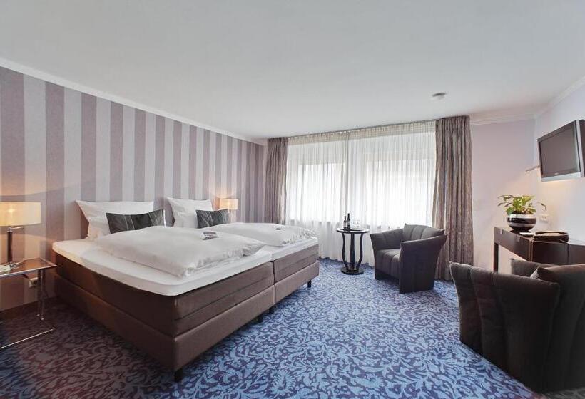 コンフォートルーム, Top Hotel Krämer