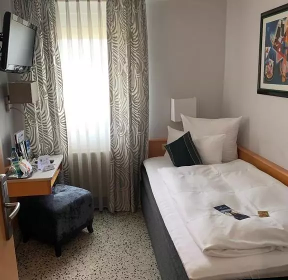 اتاق عادی یک تخته, Top Hotel Krämer