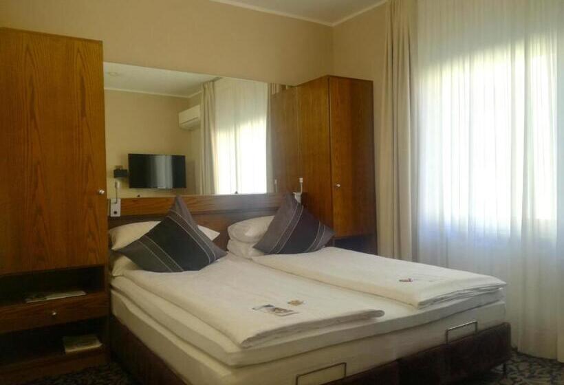 ベーシックルーム, Top Hotel Krämer