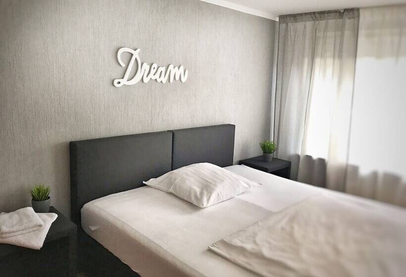 标准间, Zur Eiche