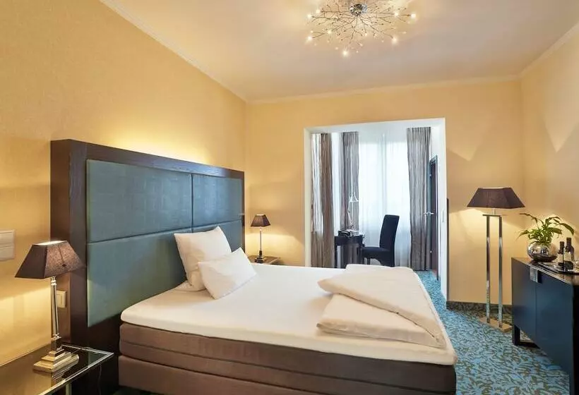 اتاق سوپریور یک تخته, Top Hotel Krämer