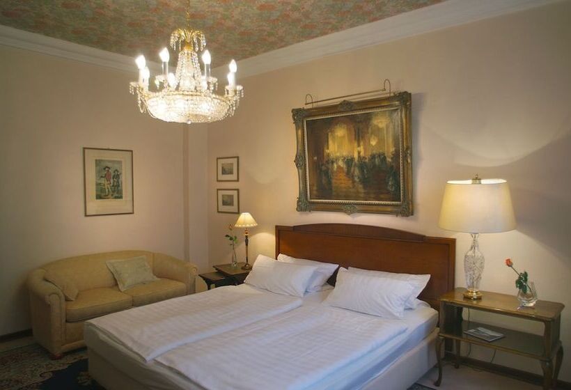 コンフォートルーム, Top Hotel Krämer