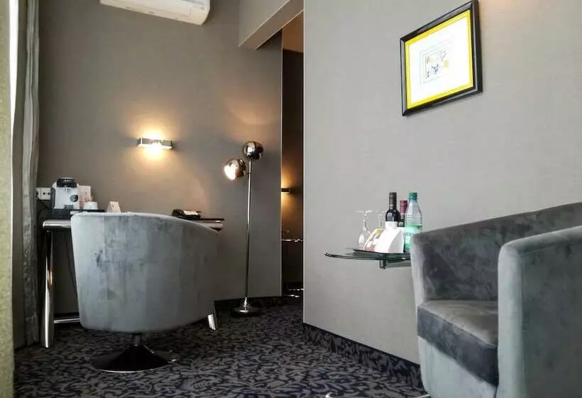 سوییت جونیور, Top Hotel Krämer
