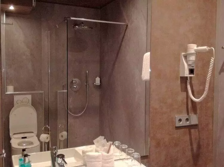 سوییت جونیور, Top Hotel Krämer