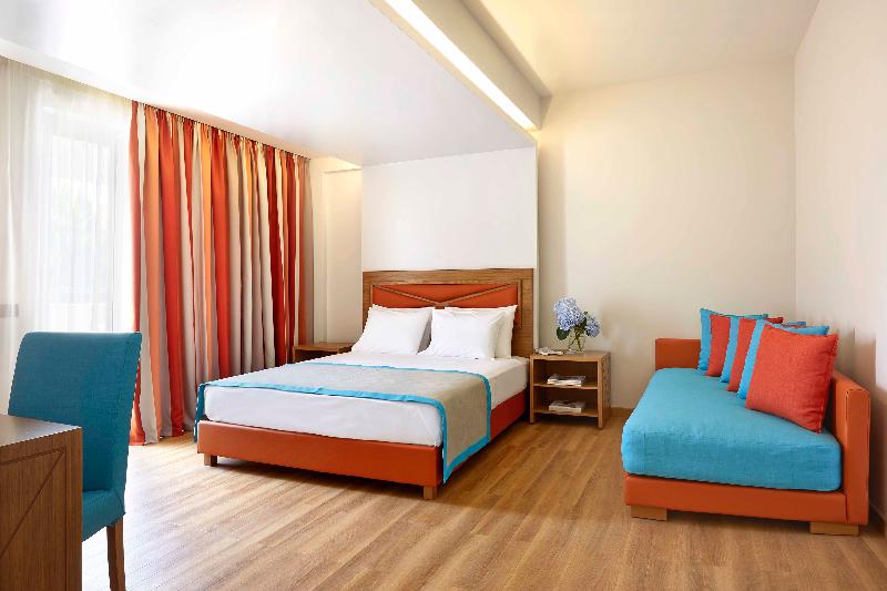 جناح جونيور, Alkyon Resort Hotel & Spa