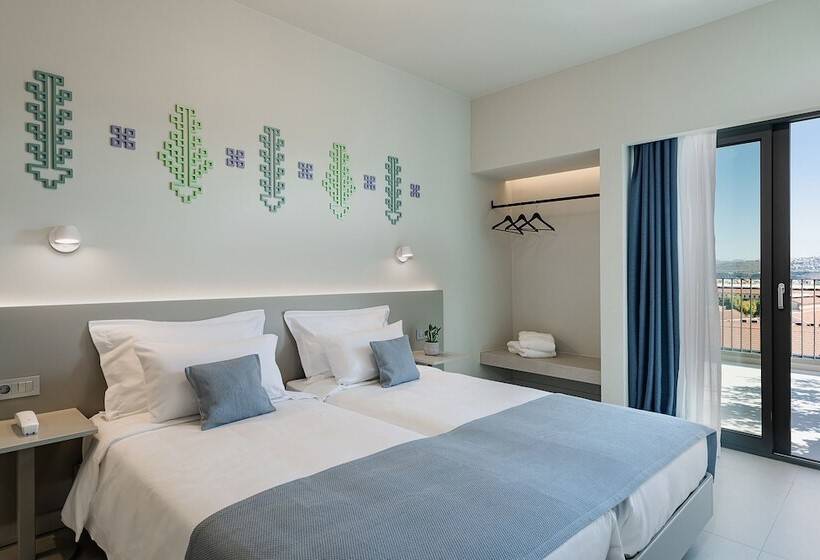 스탠다드 싱글 룸, Arkadi