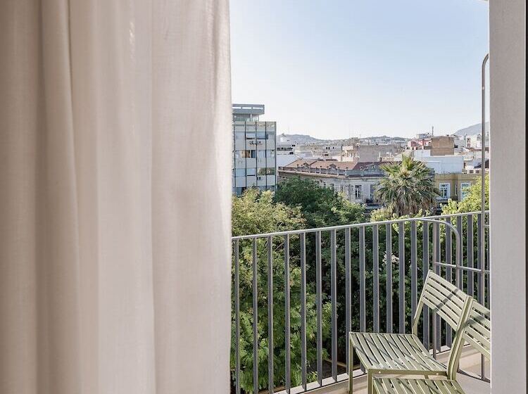 스탠다드 도시전망 룸, Arkadi