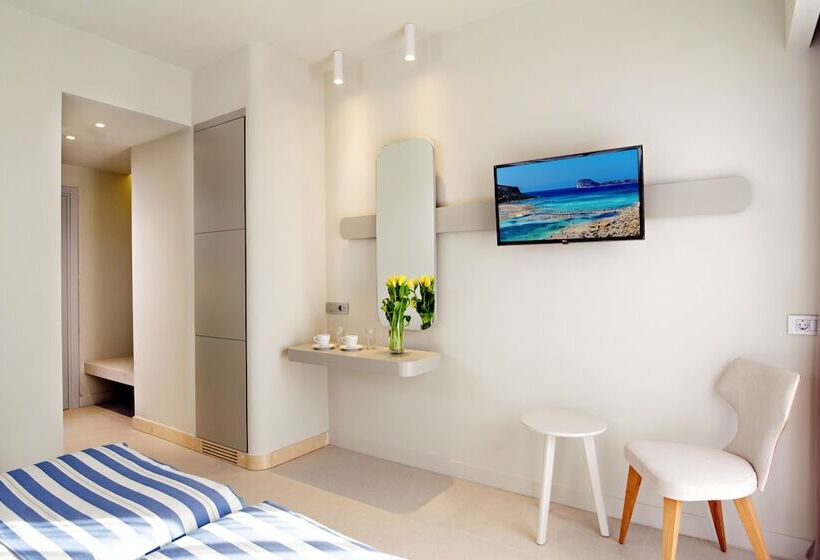 스탠다드 룸, Arkadi