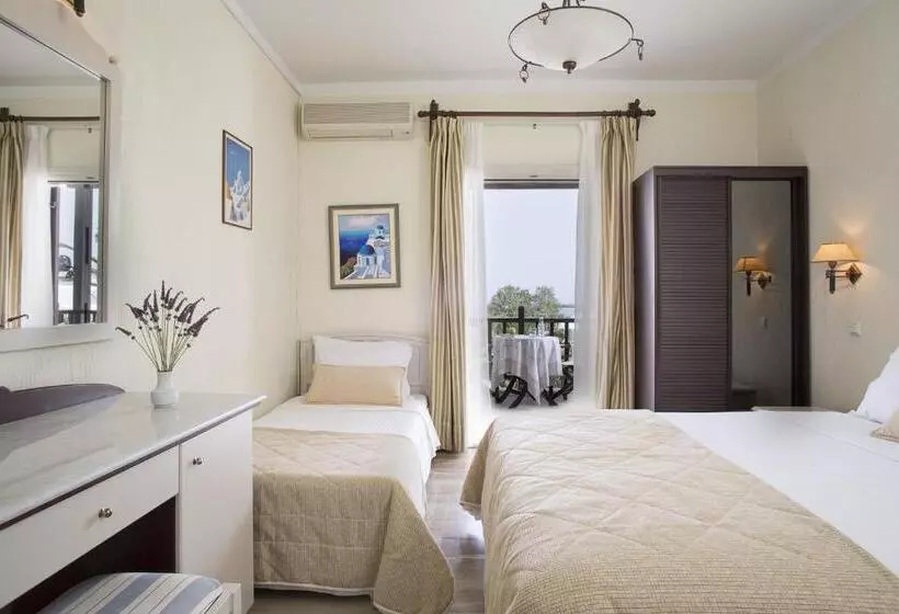 Triple Room Sea View, Contaratos Beach
