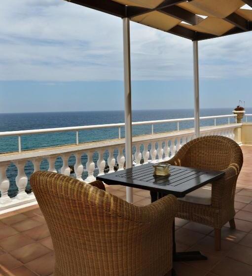 סוויטה אקזקיוטיב, Doma