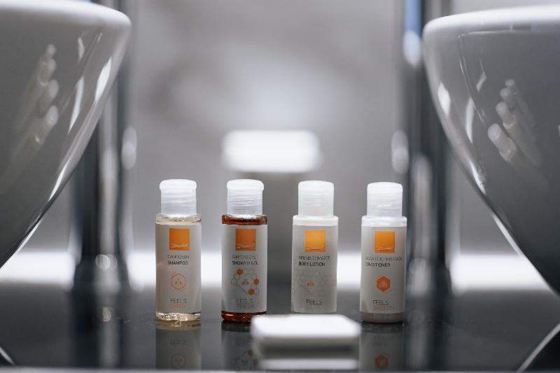 جناح جونيور, Domotel Olympia