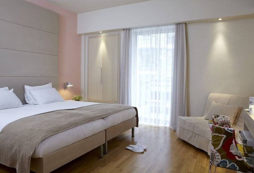 스탠다드 트리플 룸, Domotel Olympia