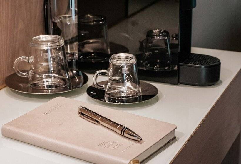 غرفة عائلية, Domotel Olympia