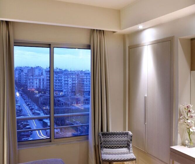 غرفة تنفيذية, Domotel Olympia