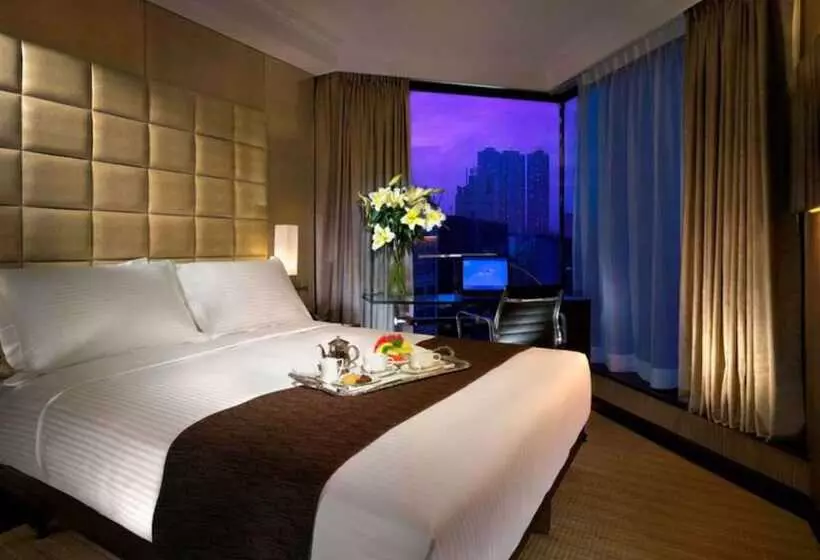 سوییت, The Kowloon