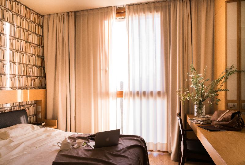 اتاق استاندارد با چشمانداز, The Kowloon