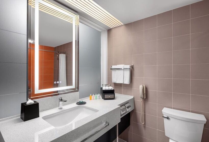 اتاق کلاب, Rihga Royal Laguna Guam Resort