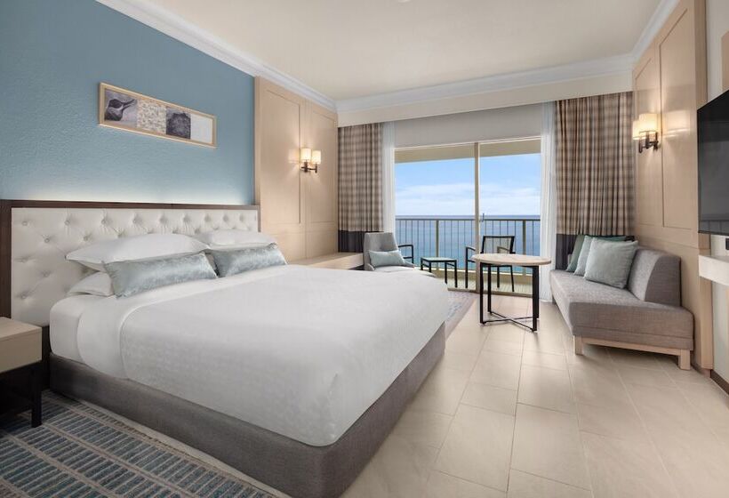 クラブルーム, Rihga Royal Laguna Guam Resort