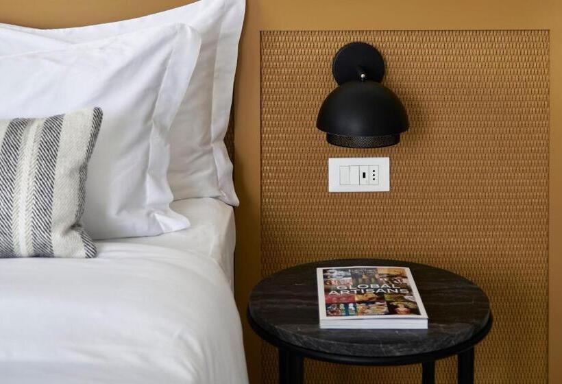 Suite Pat King, Vedema, A Luxury Collection Resort, Santorini