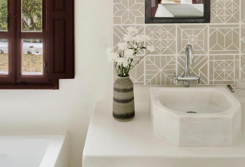 2 Bedroom Suite with Balcony, Vedema, A Luxury Collection Resort, Santorini