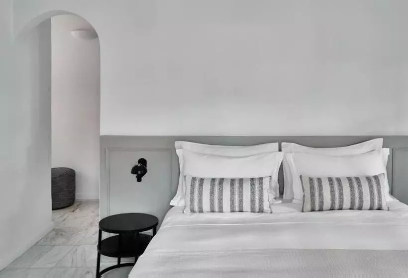 2 Bedroom Suite with Balcony, Vedema, A Luxury Collection Resort, Santorini