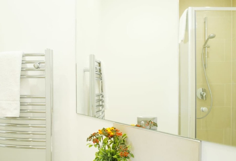 آپارتمان 1 خوابه, Camden Market Apartments