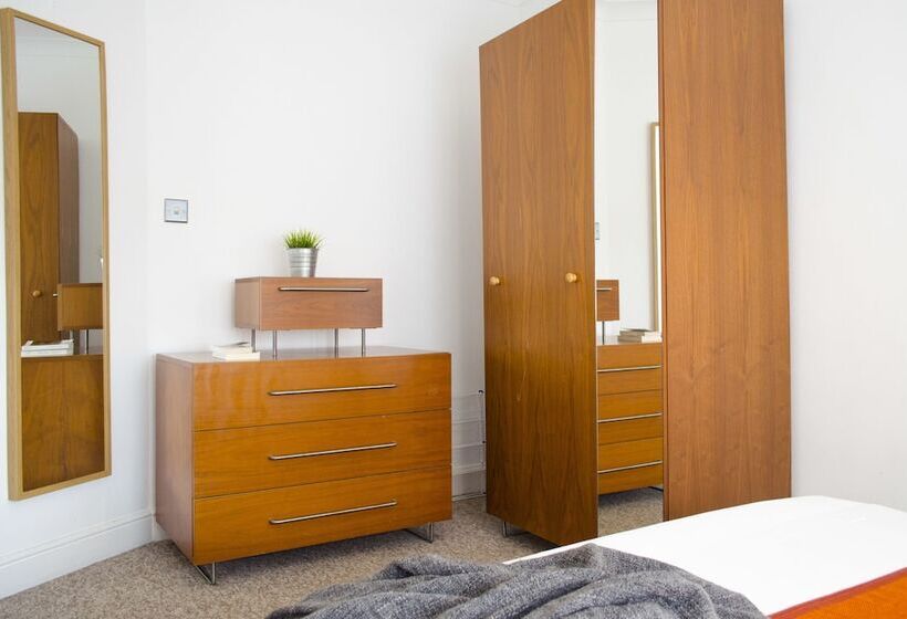 آپارتمان 2 خوابه, Camden Market Apartments