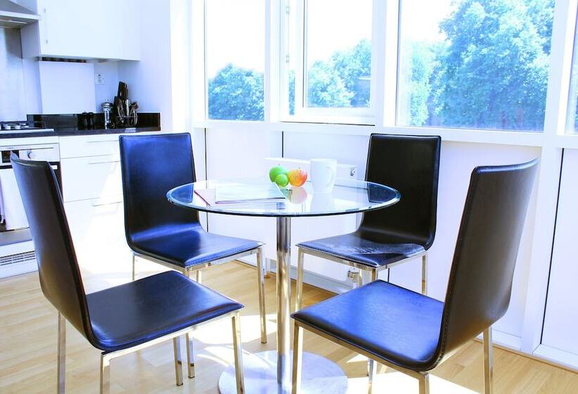 آپارتمان 3 خوابه, Camden Market Apartments