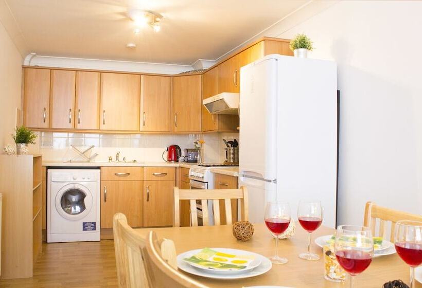 آپارتمان 3 خوابه, Camden Market Apartments