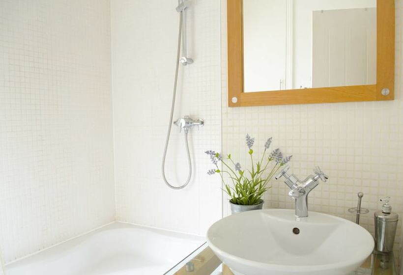 آپارتمان 2 خوابه, Camden Market Apartments